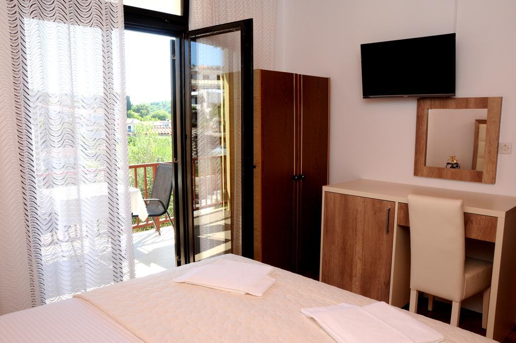 Guest House Smajlaga Ulcinj Exterior photo