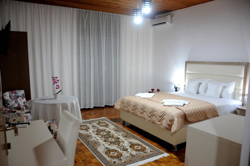 Guest House Smajlaga Ulcinj Exterior photo