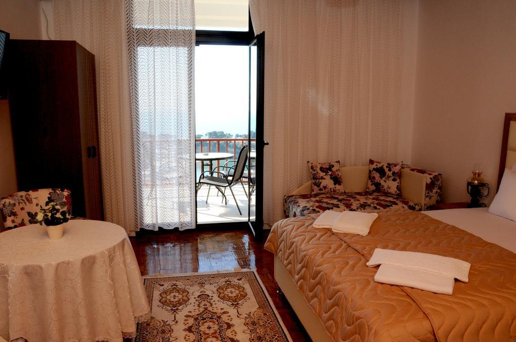 Guest House Smajlaga Ulcinj Exterior photo
